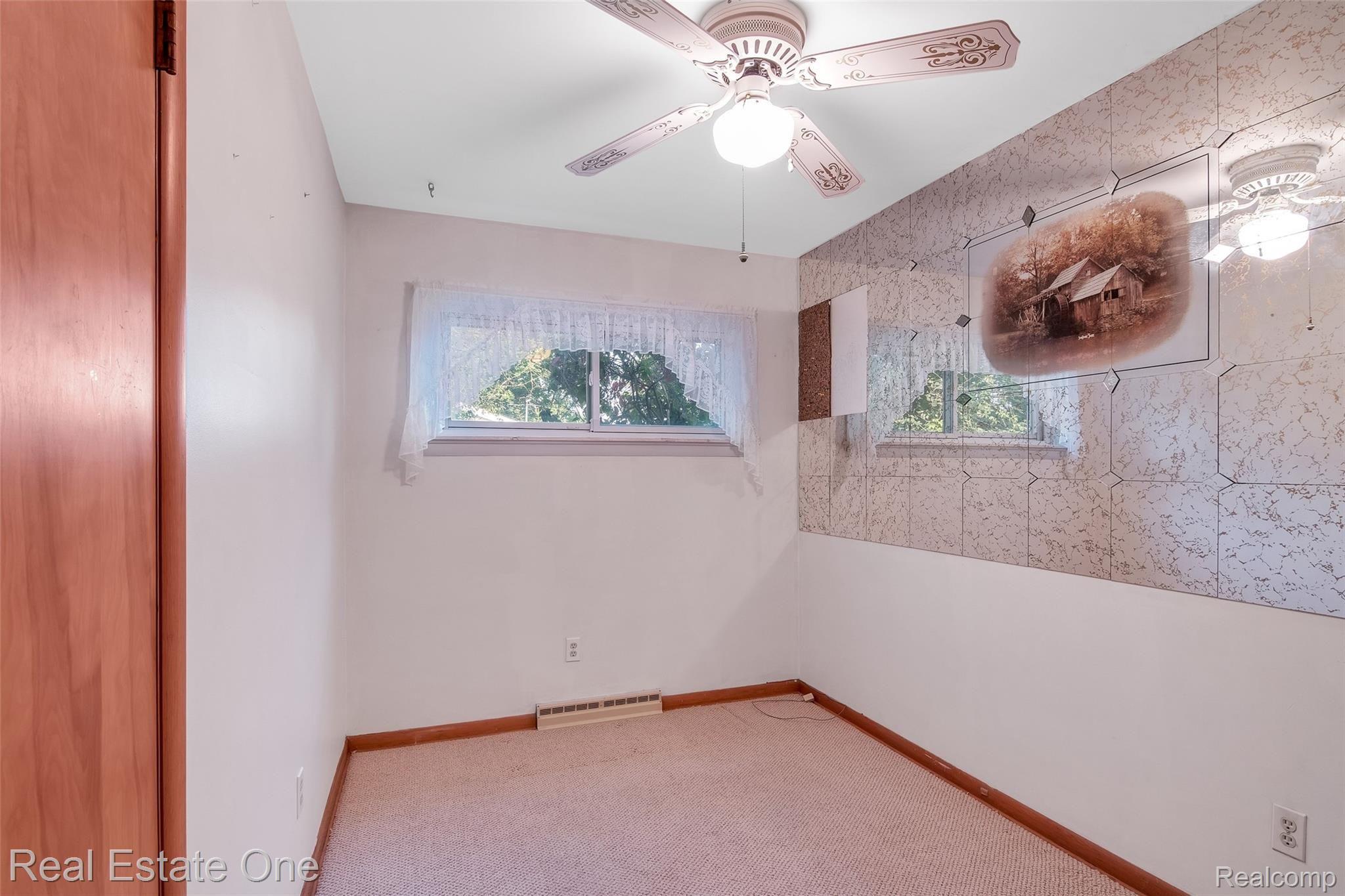 4570 Emmons Road Howell, MI 48855 - Photo 12 of 25 13-4570-Emmons-Rd-WindowStill-Real-Estate-Photography-13.jpg