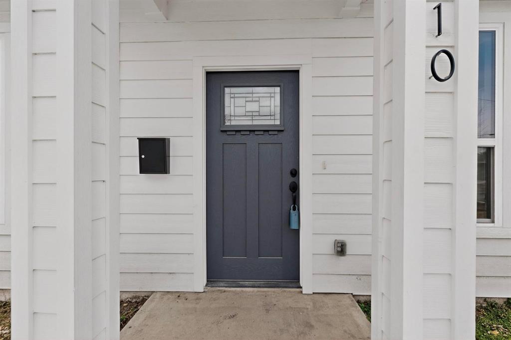1610 Life Avenue Dallas, TX 75212 - Photo 5 of 38