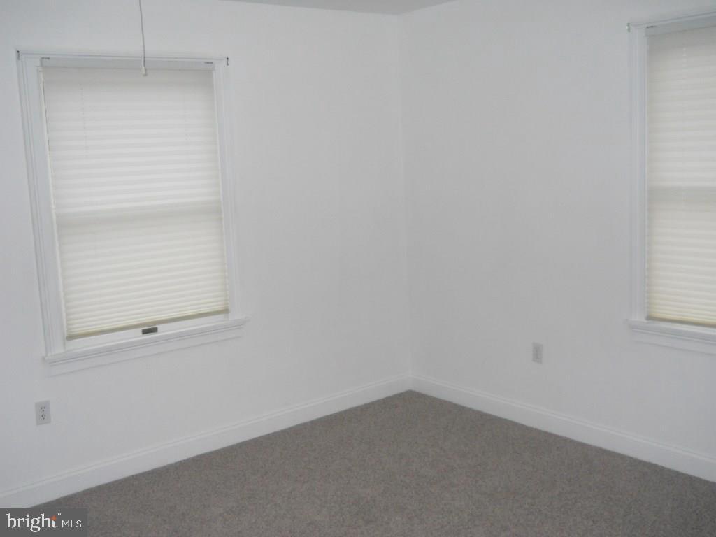 209 Yeoman Road Manahawkin, NJ 08050 - Photo 11 of 14 Gallery Image 11