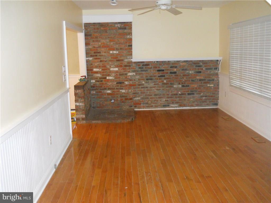 209 Yeoman Road Manahawkin, NJ 08050 - Photo 5 of 14 Gallery Image 5