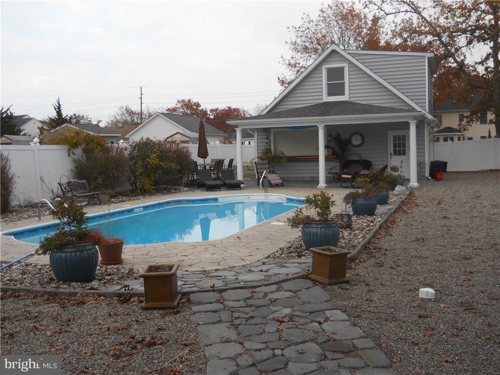 209 Yeoman Road Manahawkin, NJ 08050 - Photo 9 of 14 Gallery Image 9
