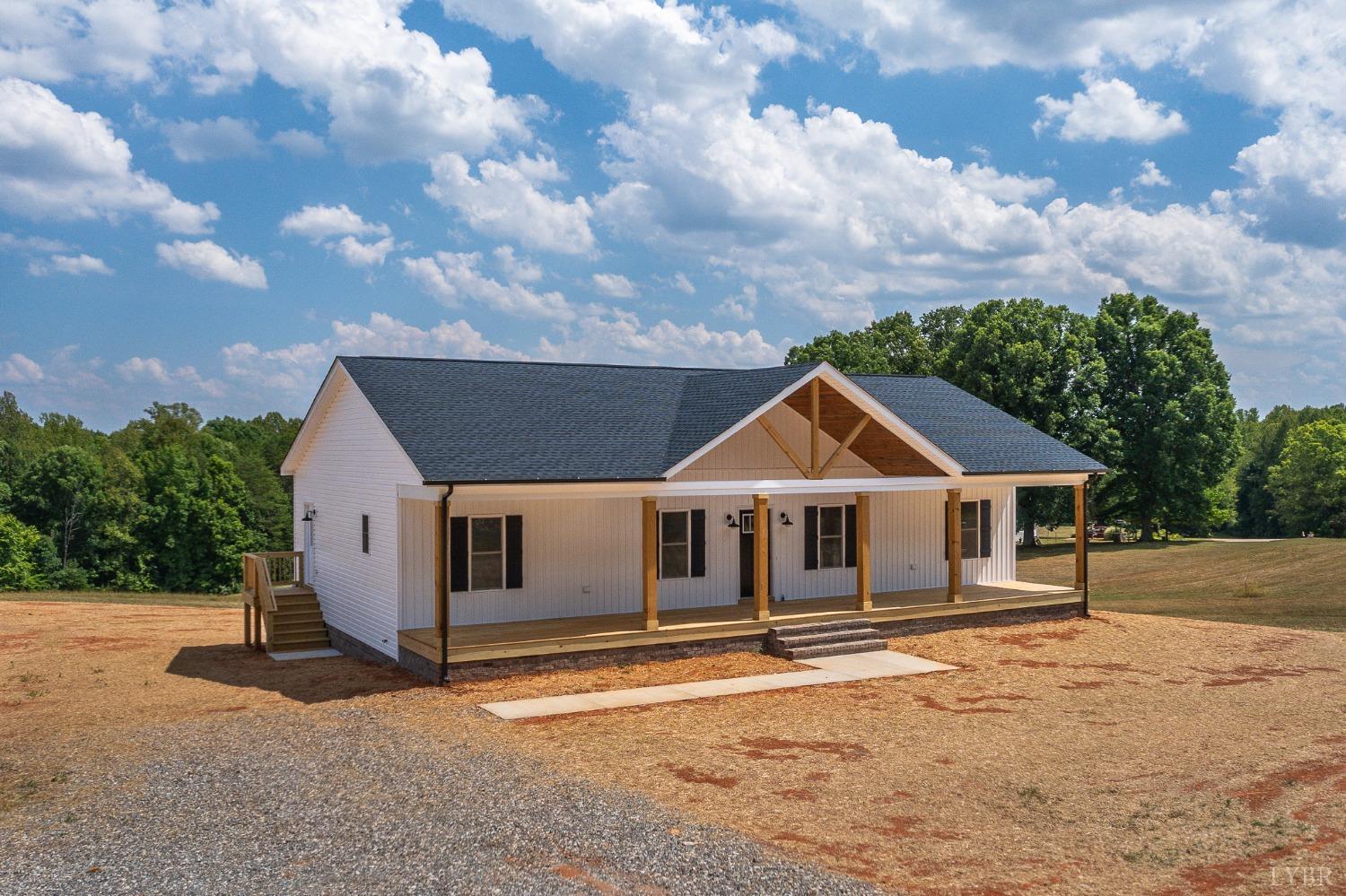 4321 River Ridge Road Appomattox, VA 24522 - Photo 2 of 43 Gallery Image 2
