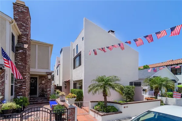 $9,500 | 313 Diamond Newport Beach, Newport Beach, CA 92662