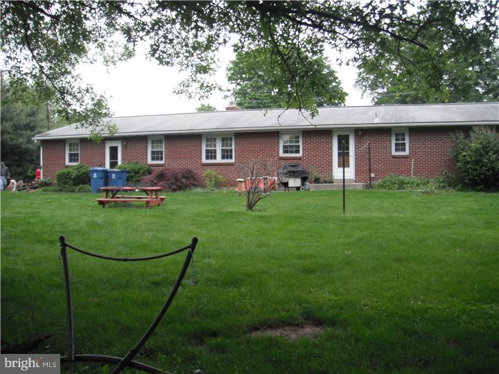324 California Road Quakertown, PA 18951 - Photo 4 of 23 View in Back