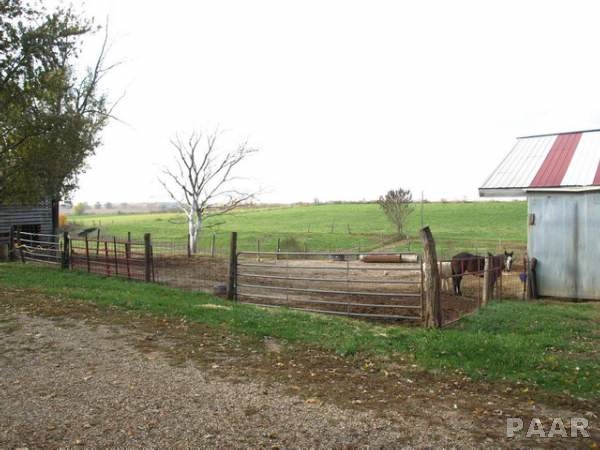 7327 Sparrow Road Hopedale, IL 61747 - Photo 21 of 30