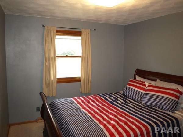 7327 Sparrow Road Hopedale, IL 61747 - Photo 7 of 30