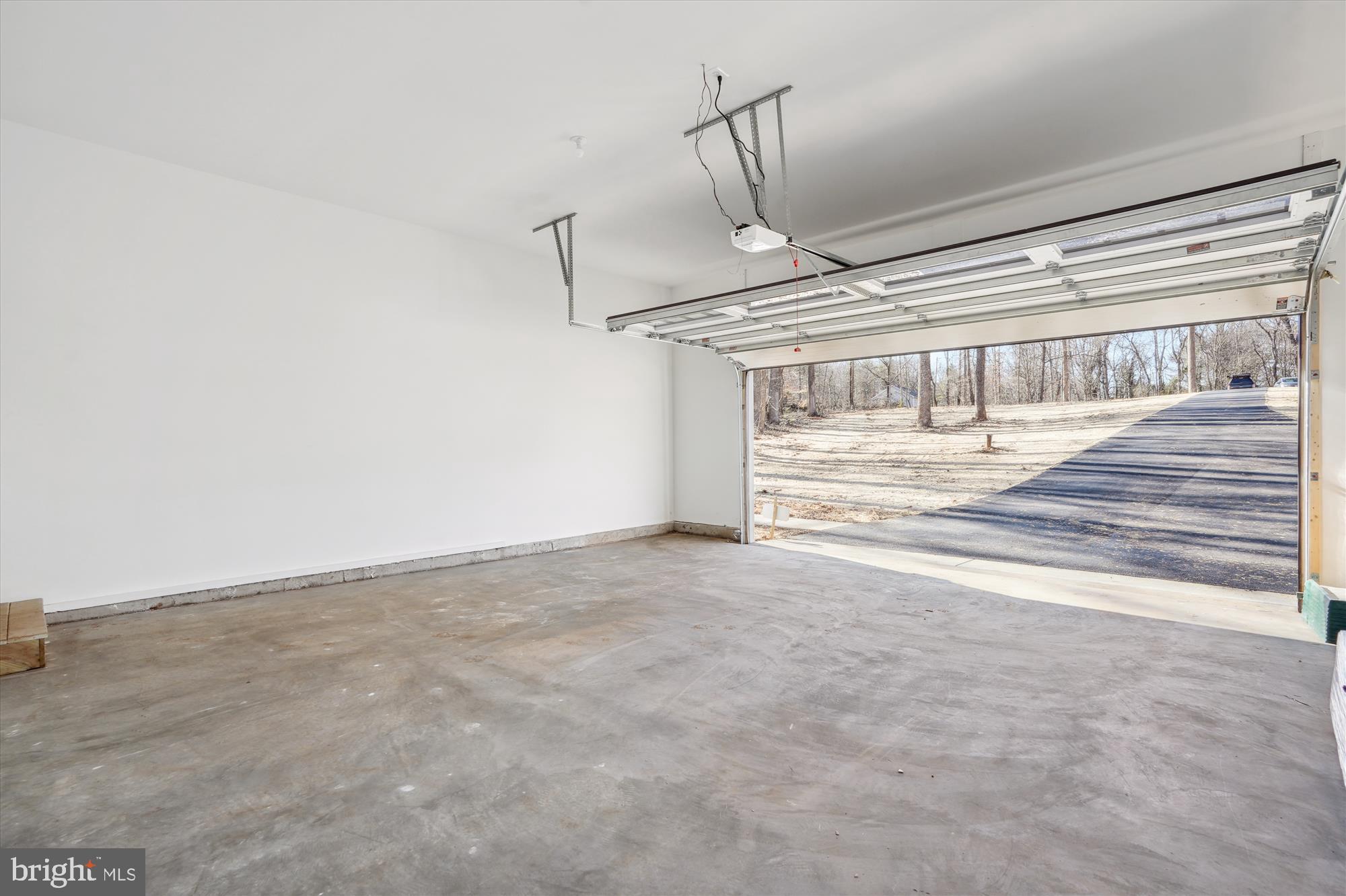 2412 Mountain Road Haymarket, VA 20169 - Photo 45 of 52 GARAGE