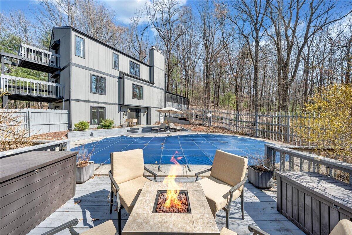 6878 Mt Chestnut Road Roanoke, VA 24018 - Photo 45 of 50 a view of a chairs and table in the balcony