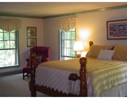85 Townsend Farm Road Boxford, MA 01921 - Photo 12 of 29