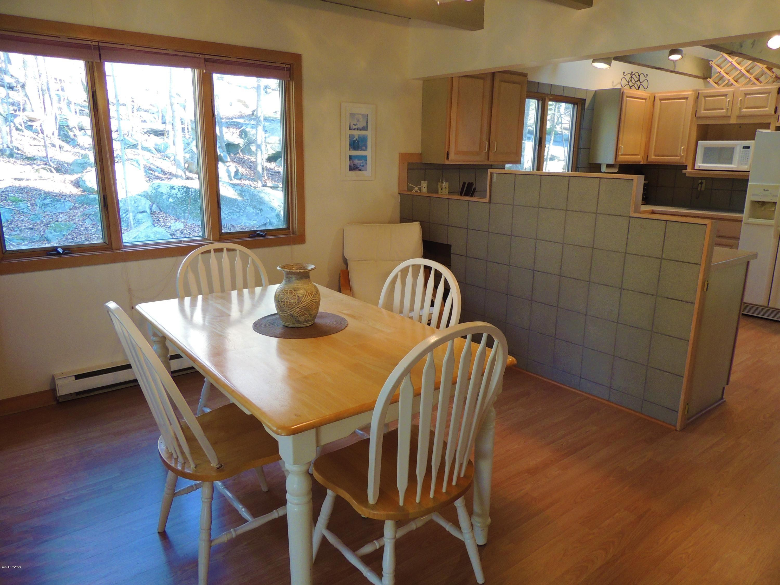 2595 Boulder Road Lake Ariel, PA 18436 - Photo 18 of 54 Boulder Dining
