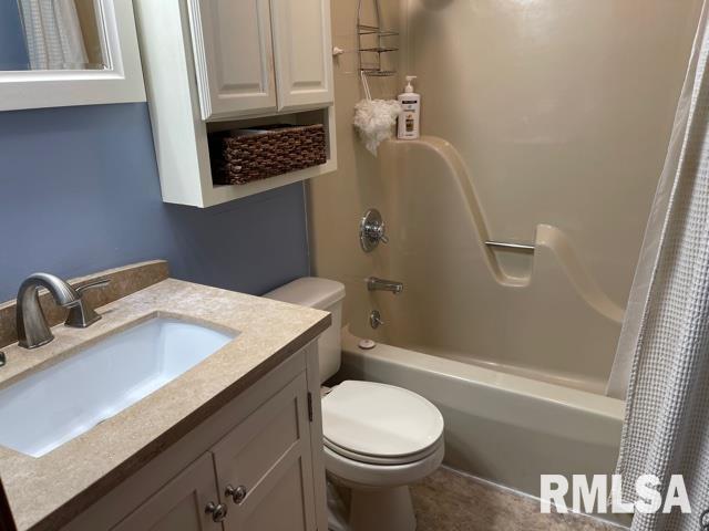 33 Indian Trail Road Macomb, IL 61455 - Photo 18 of 40 Gallery Image 18