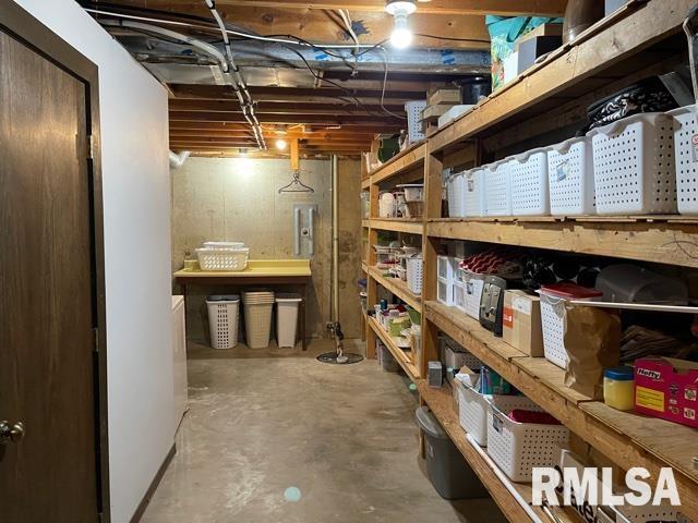 33 Indian Trail Road Macomb, IL 61455 - Photo 32 of 40 Gallery Image 32