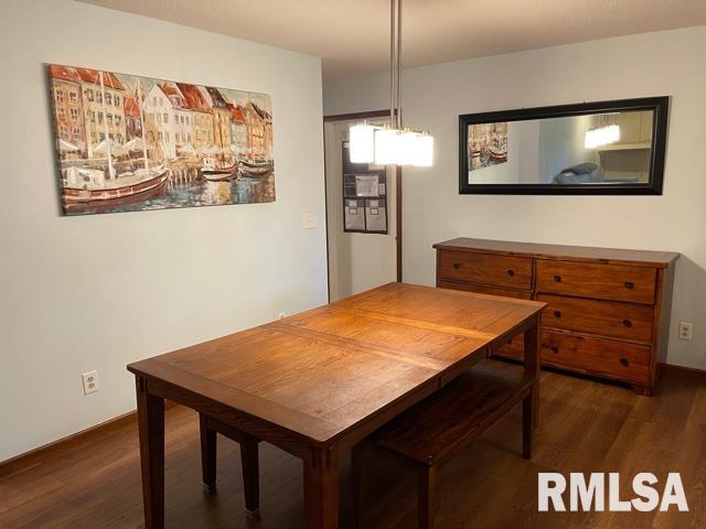 33 Indian Trail Road Macomb, IL 61455 - Photo 5 of 40 Gallery Image 5