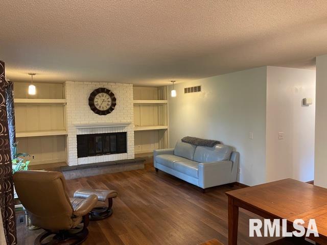 33 Indian Trail Road Macomb, IL 61455 - Photo 6 of 40 Gallery Image 6