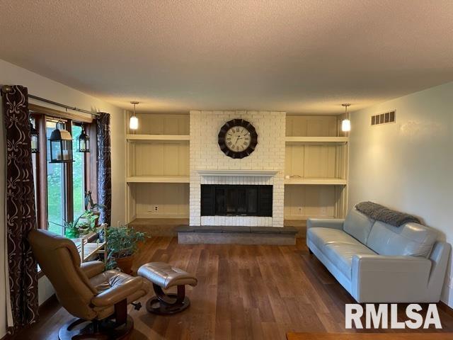 33 Indian Trail Road Macomb, IL 61455 - Photo 8 of 40 Gallery Image 8