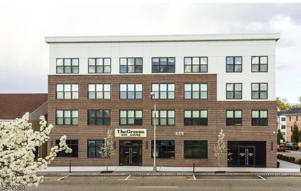 $2,600 | 459 Bloomfield Avenue, Unit 203, Caldwell, NJ 07006