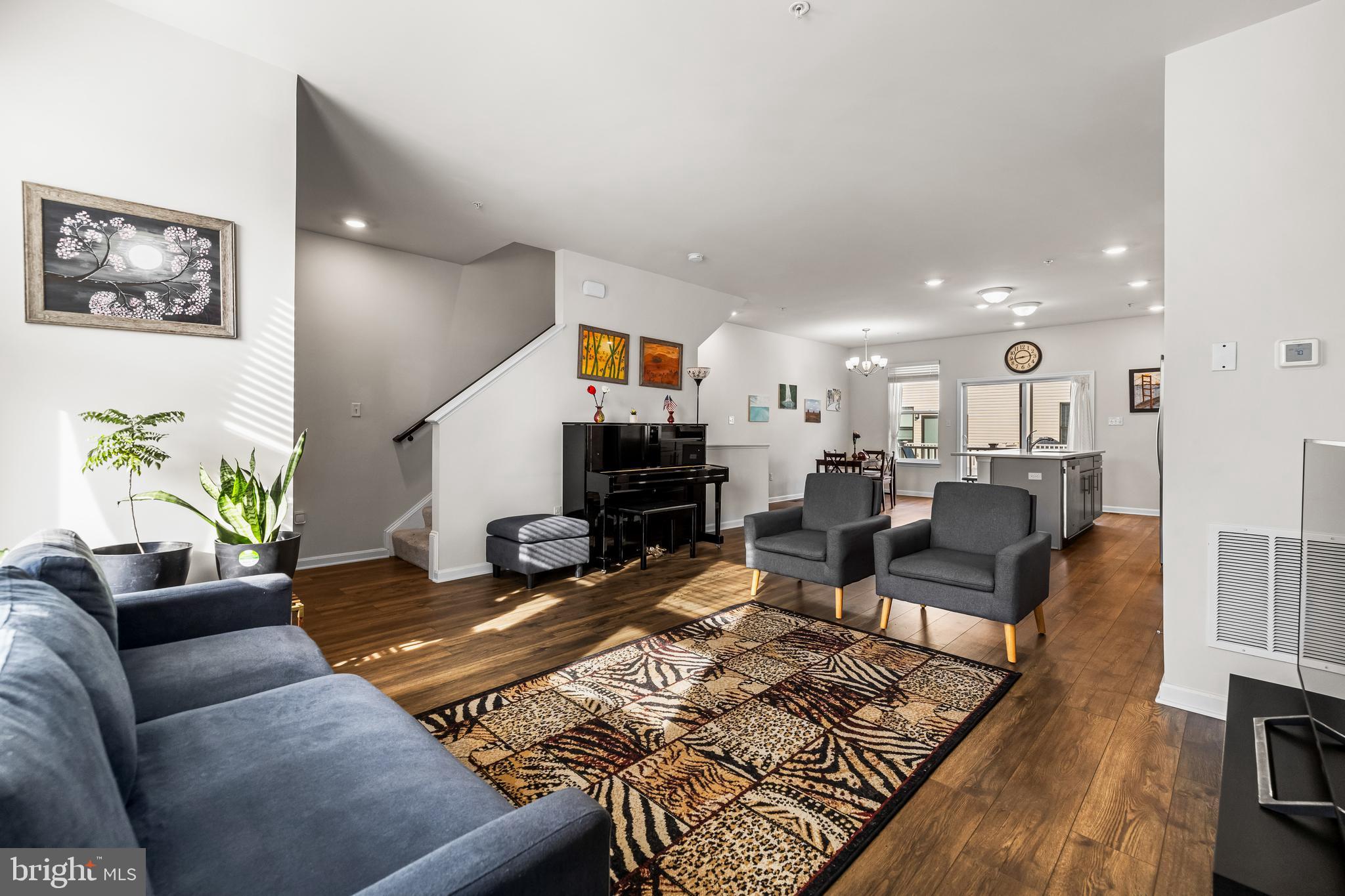 4324 Roland Heights Avenue Baltimore, MD 21211 - Photo 10 of 38