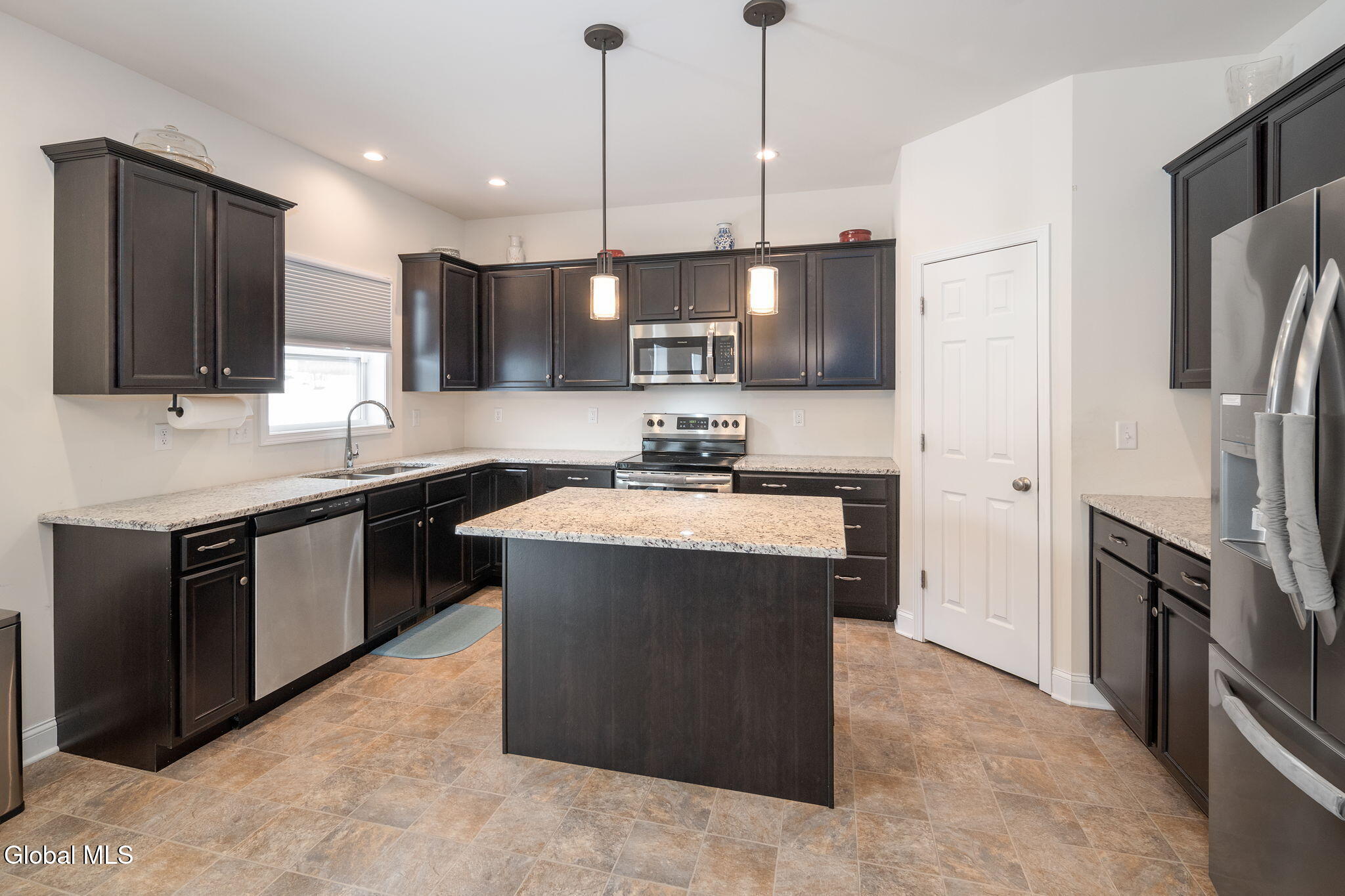 1 Cove Road Colonie, NY 12047 - Photo 16 of 41 16-1CoveRd_16