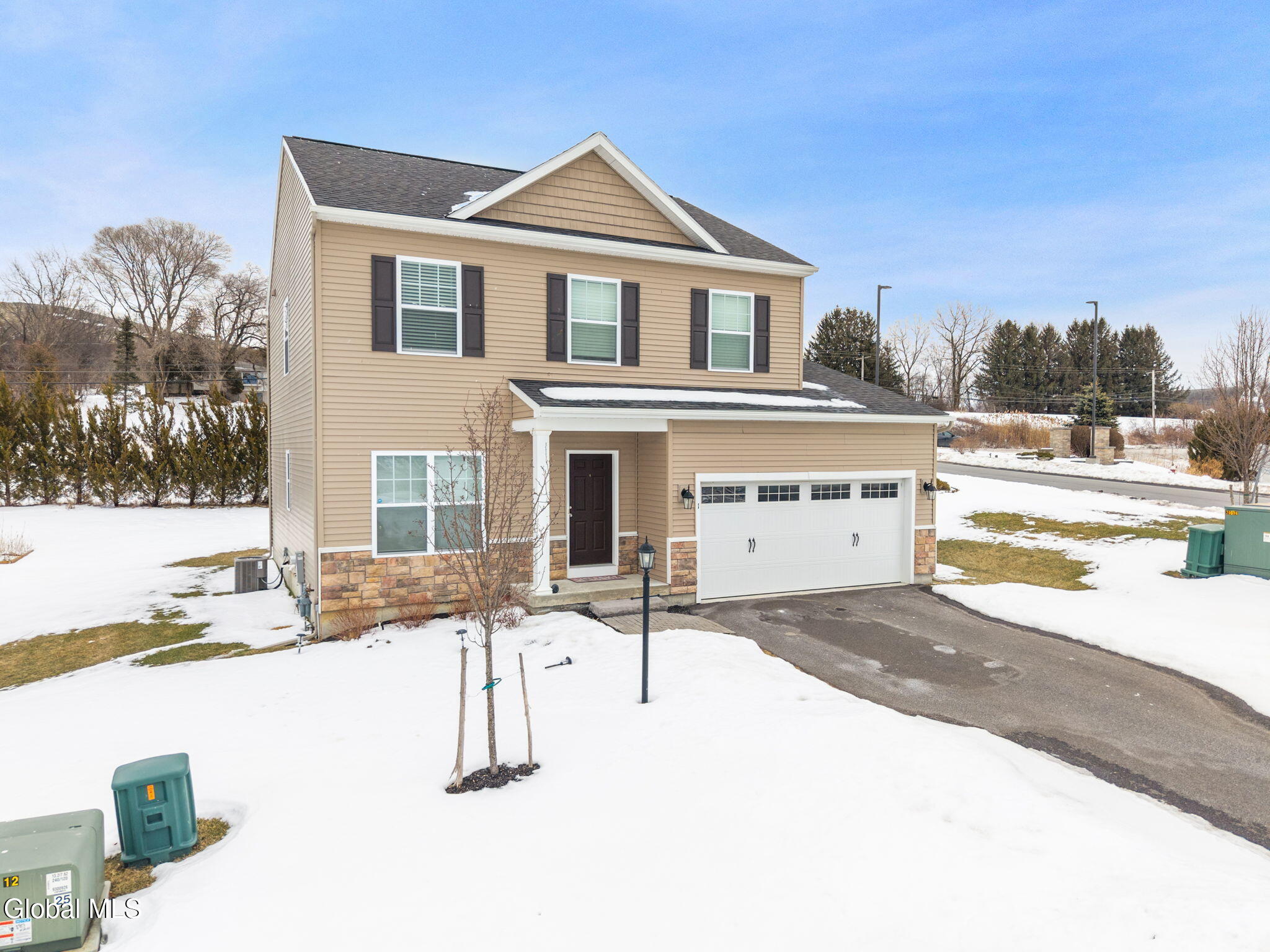 1 Cove Road Colonie, NY 12047 - Photo 2 of 41 2-1CoveRd_02