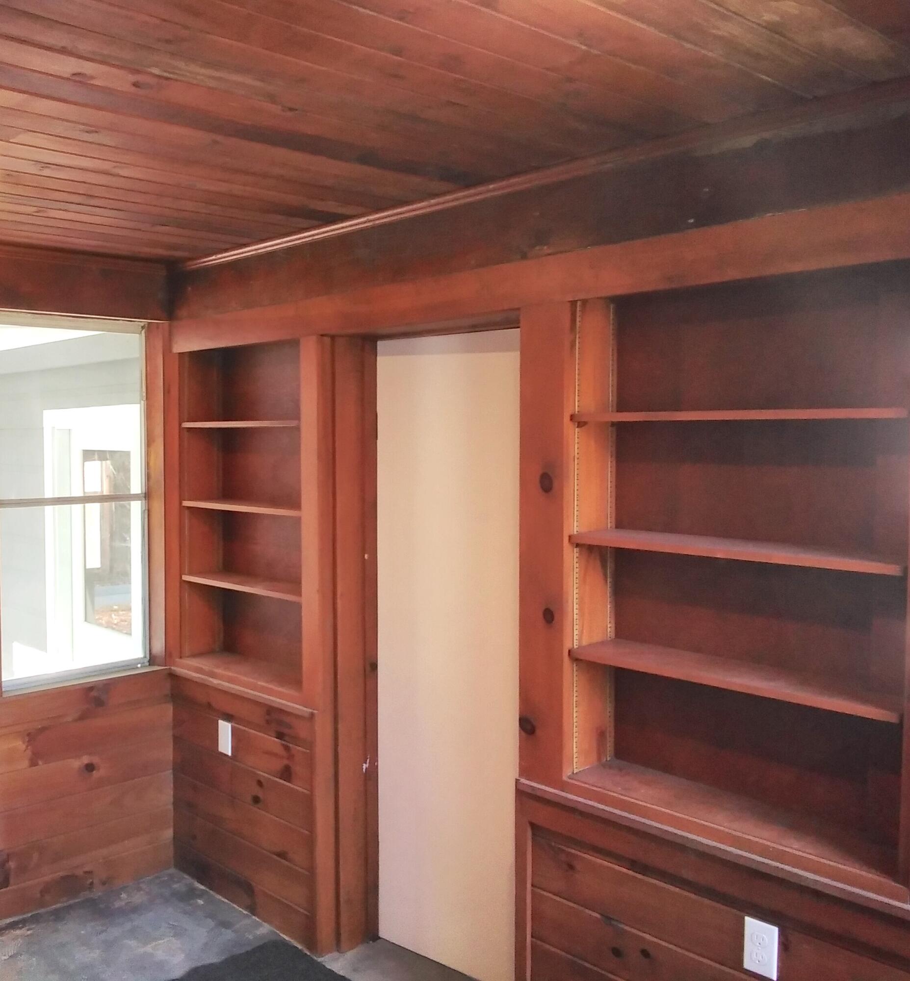 1062 Bridgton Road Westbrook, ME 04092 - Photo 20 of 28 Mudroom Built-ins