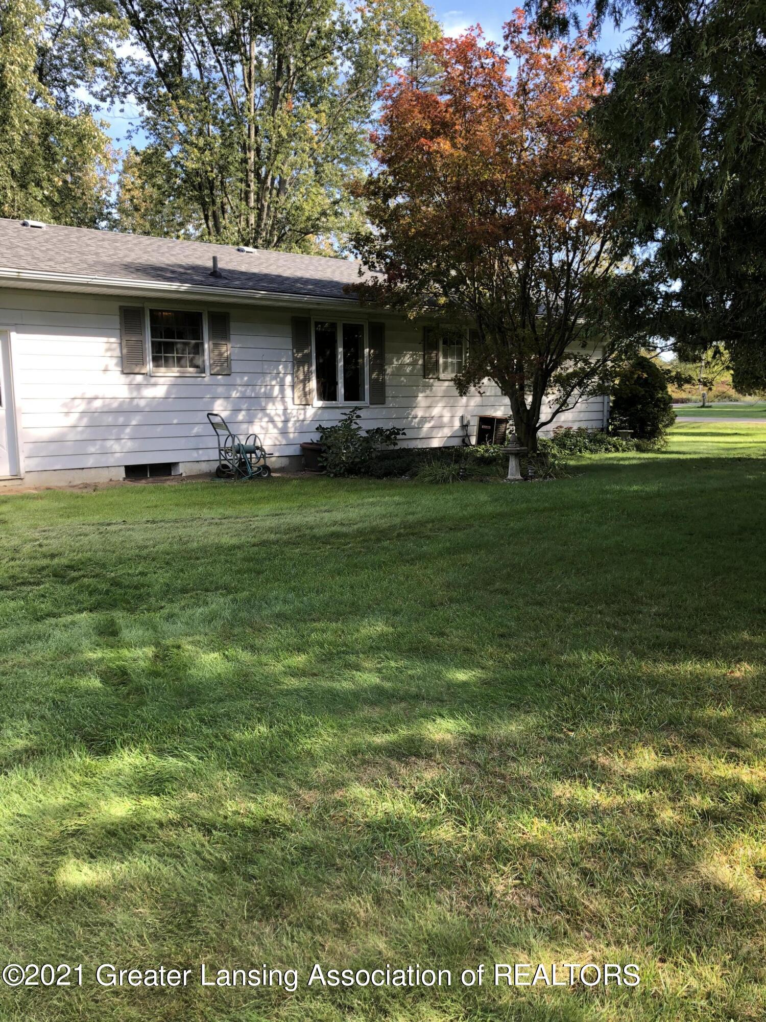 7941 West Herbison Road Grand Ledge, MI 48837 - Photo 2 of 2 IMG_4241
