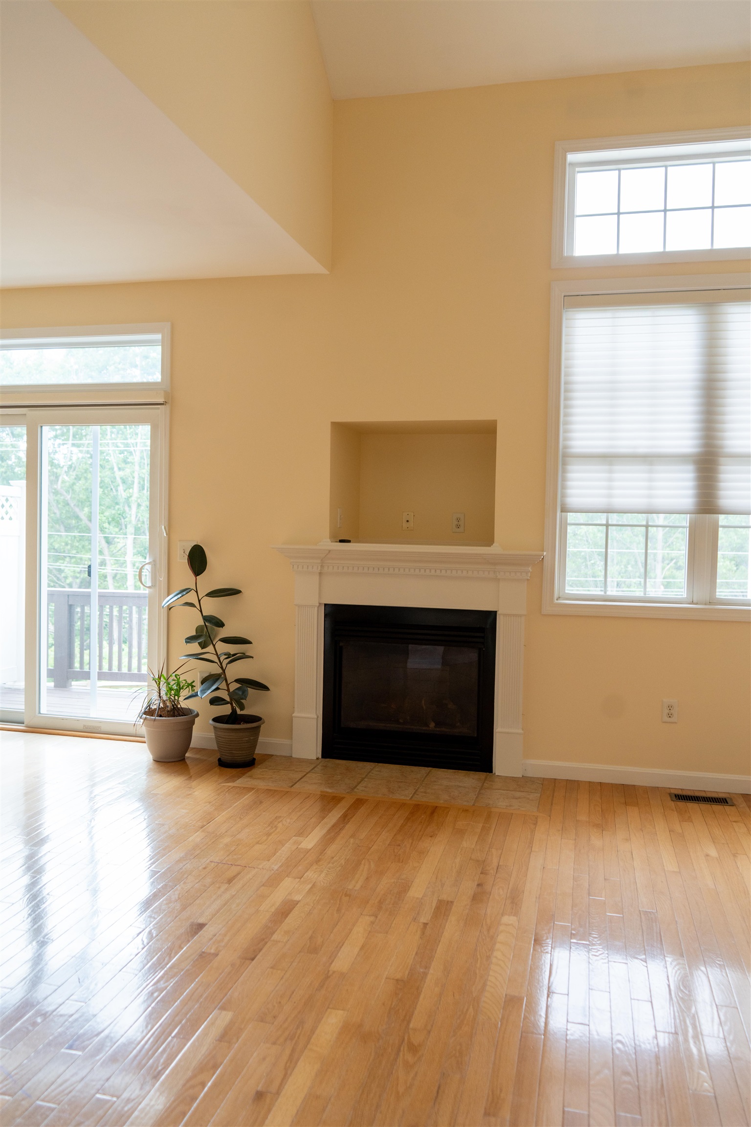 27 Reed Drive, Unit 27 Bedford, NH 03110 - Photo 10 of 24