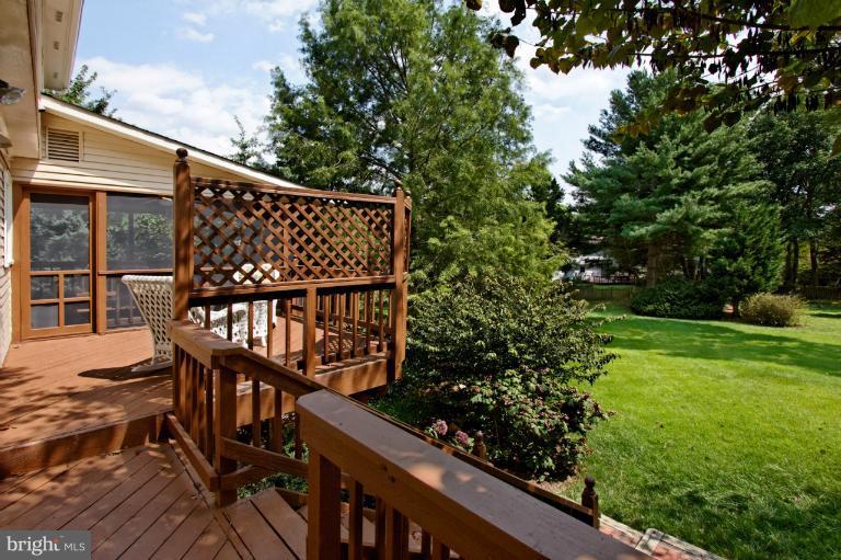 5601 Mt Burnside Way Burke, VA 22015 - Photo 15 of 30 View