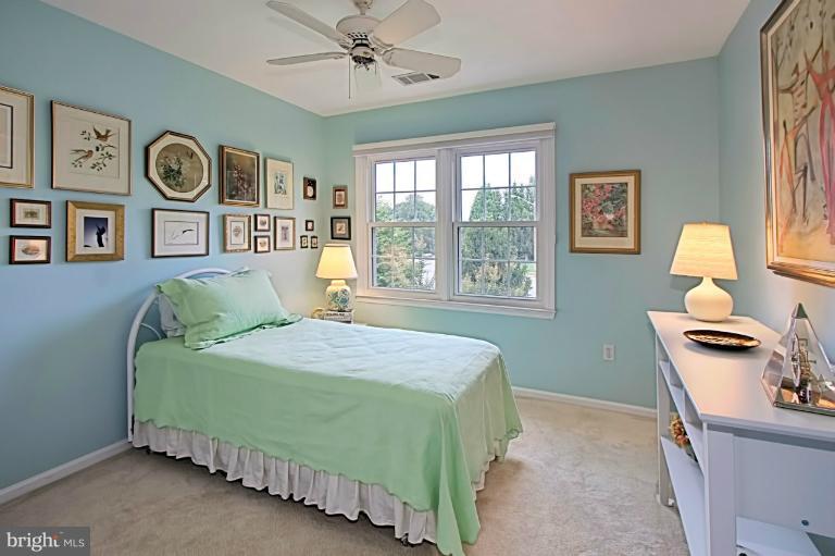 5601 Mt Burnside Way Burke, VA 22015 - Photo 22 of 30 Bedroom