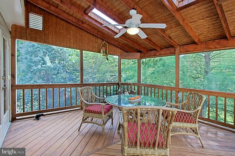5601 Mt Burnside Way Burke, VA 22015 - Photo 26 of 30 View