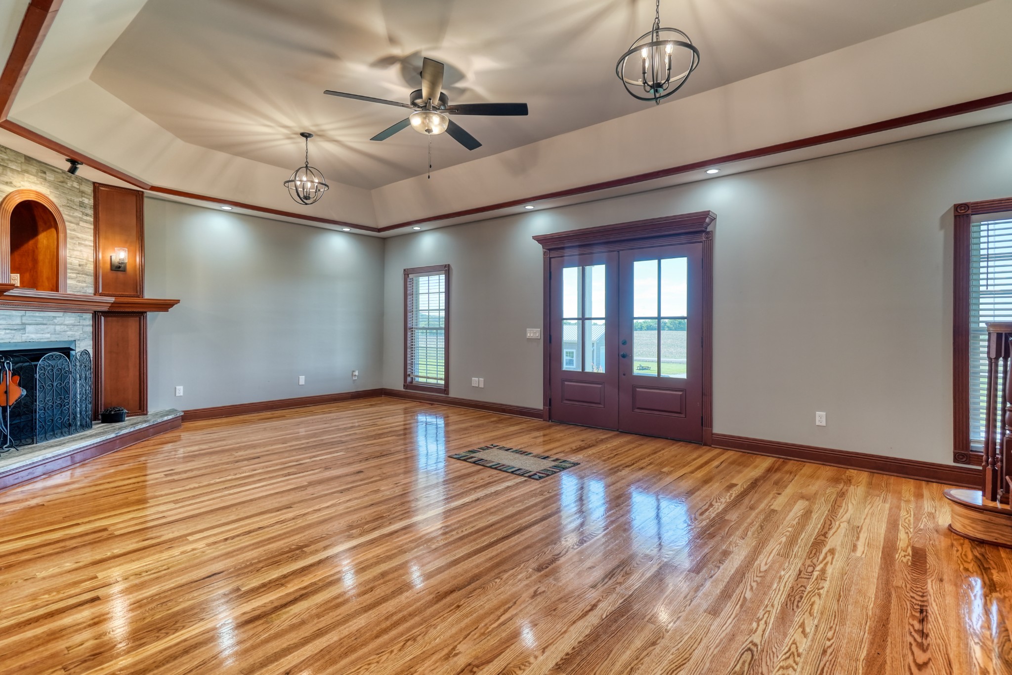 315 Blue And Gray Park Road Elkton, KY 42220 - Photo 22 of 66 a view of livingroom with hardwood floor and ceiling fan