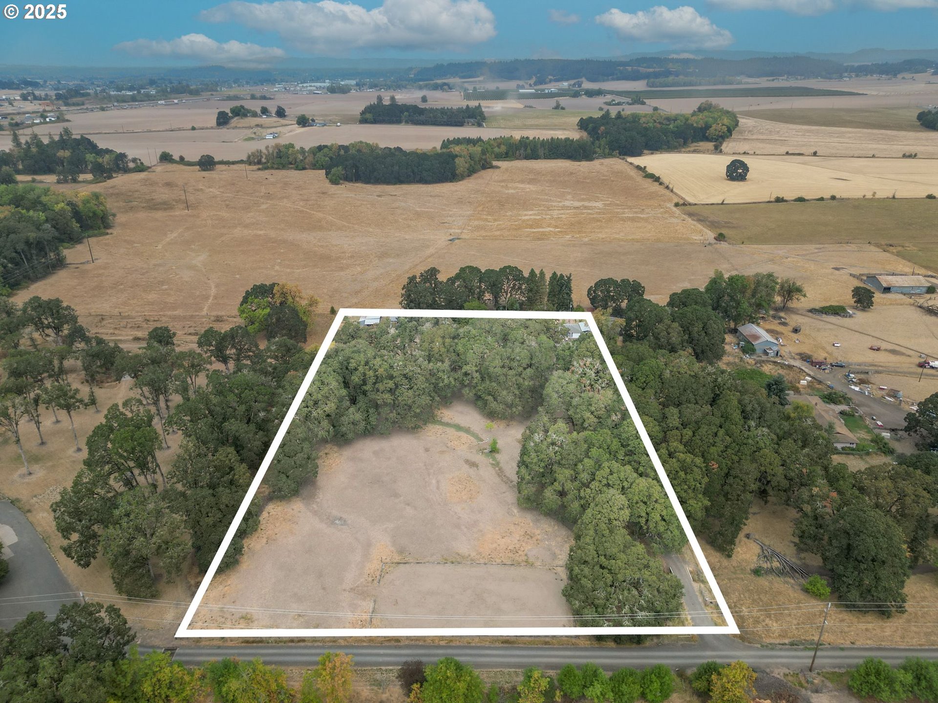 1780 Clover Ridge Road Northeast Albany, OR 97322 - Photo 3 of 45 an aerial view of ocean