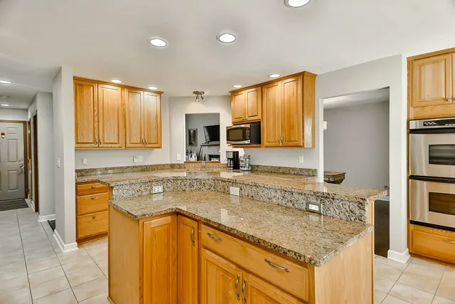 $384,900 | 6517 Smallridge Road, Rockford, IL 61108