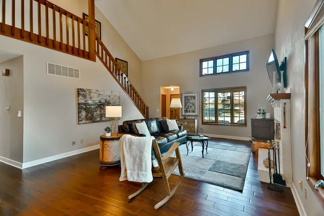 $384,900 | 6517 Smallridge Road, Rockford, IL 61108