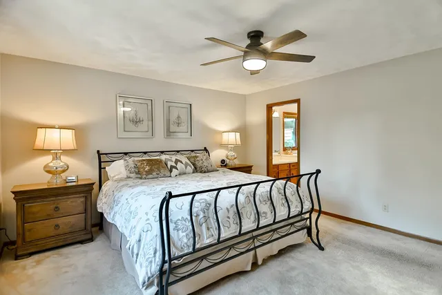 $384,900 | 6517 Smallridge Road, Rockford, IL 61108