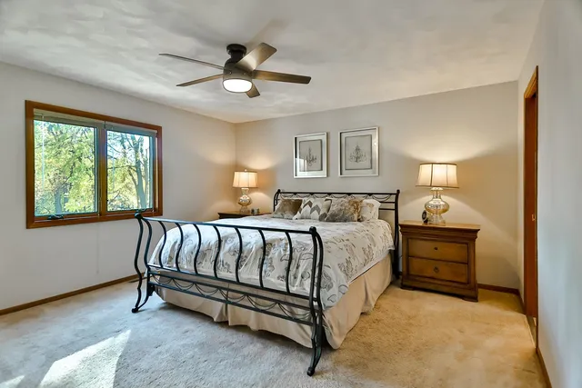 $384,900 | 6517 Smallridge Road, Rockford, IL 61108