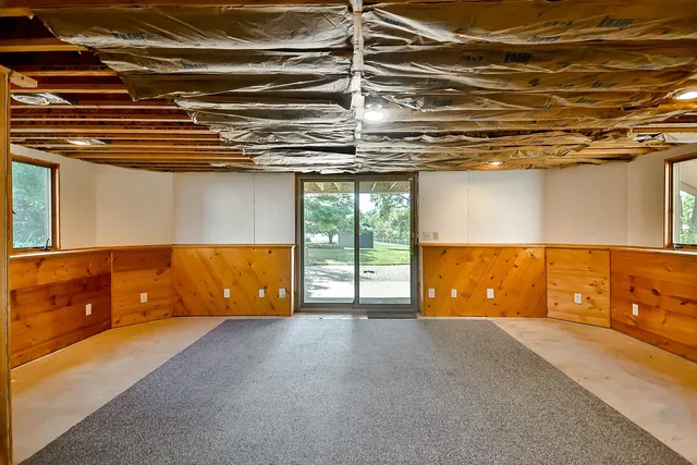 $384,900 | 6517 Smallridge Road, Rockford, IL 61108