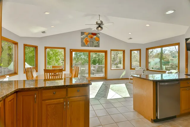 $384,900 | 6517 Smallridge Road, Rockford, IL 61108