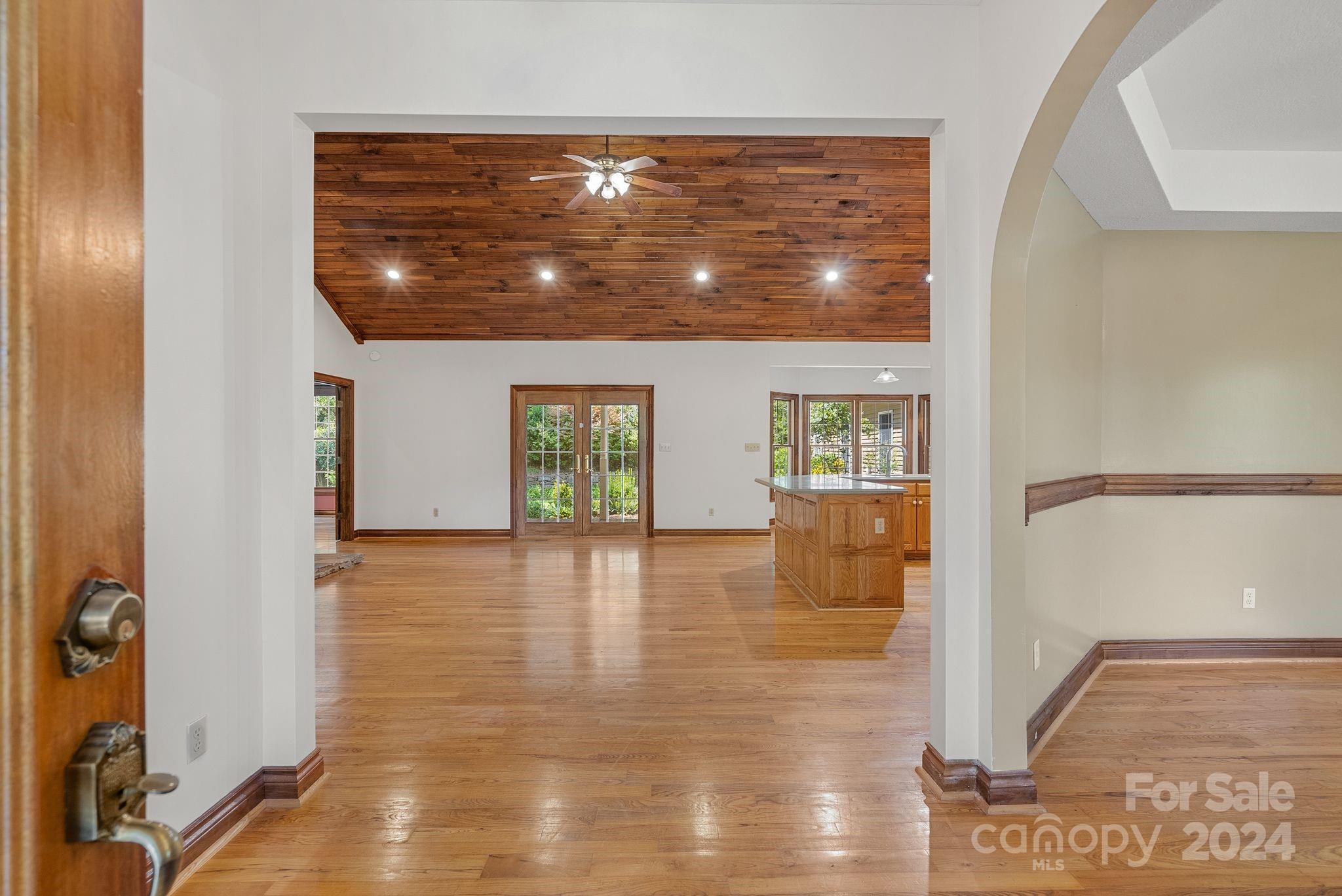 210 Parker Road Asheville, NC 28805 - Photo 4 of 31