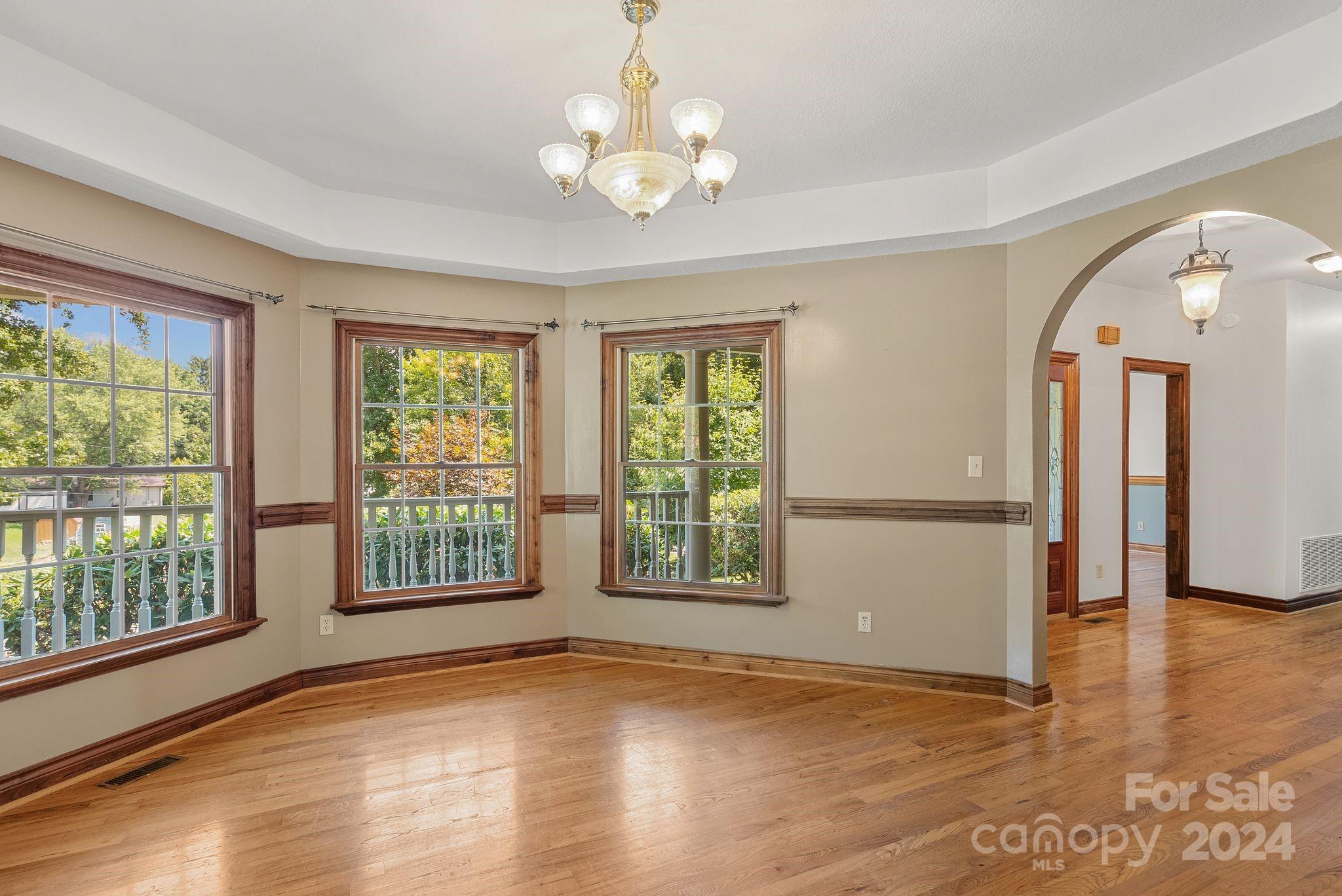 210 Parker Road Asheville, NC 28805 - Photo 5 of 31