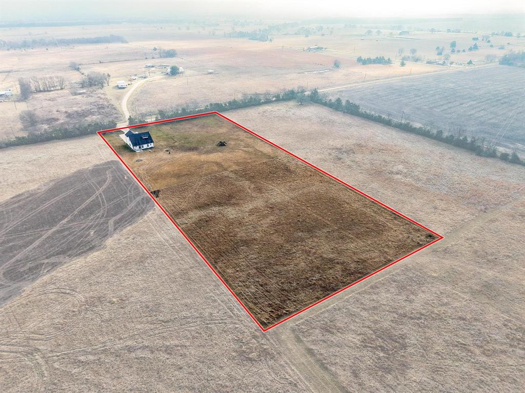 3632 County Road Blossom, TX 75416 - Photo 33 of 36 an aerial view of beach and ocean