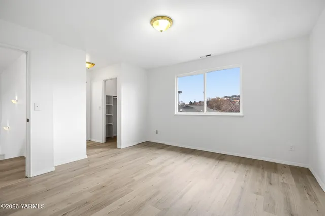 $435,000 | 1204 West Home Avenue, Selah, WA 98942