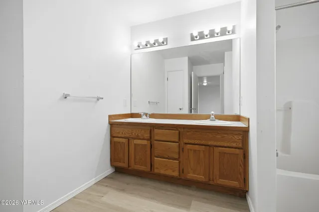 $435,000 | 1204 West Home Avenue, Selah, WA 98942