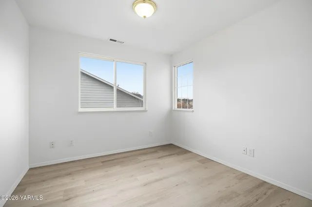 $435,000 | 1204 West Home Avenue, Selah, WA 98942