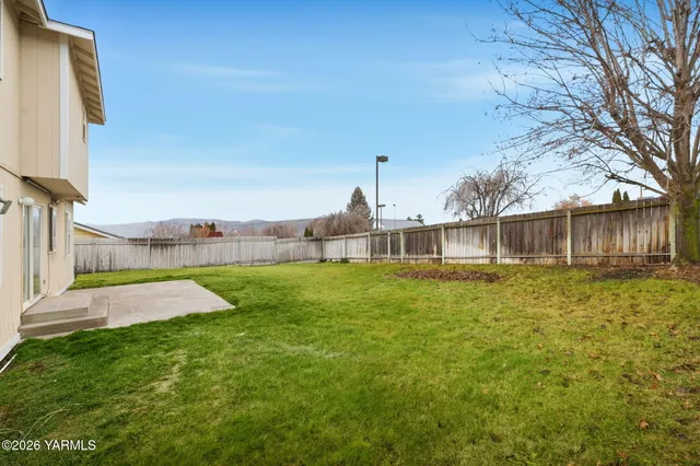 $435,000 | 1204 West Home Avenue, Selah, WA 98942