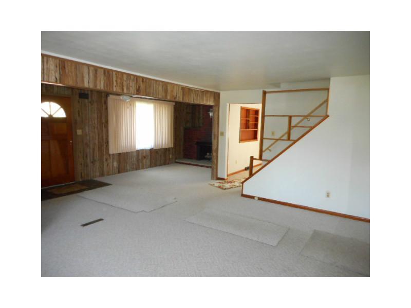 3331 State Rte 2011 Beallsville, PA 15360 - Photo 6 of 17 Living Room.