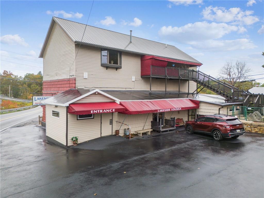 608 North Chestnut Street Derry, PA 15627 - Photo 1 of 50
