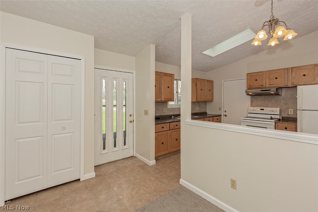 16245 Burrows Road Thompson, OH 44086 - Photo 4 of 35 Gallery Image 4
