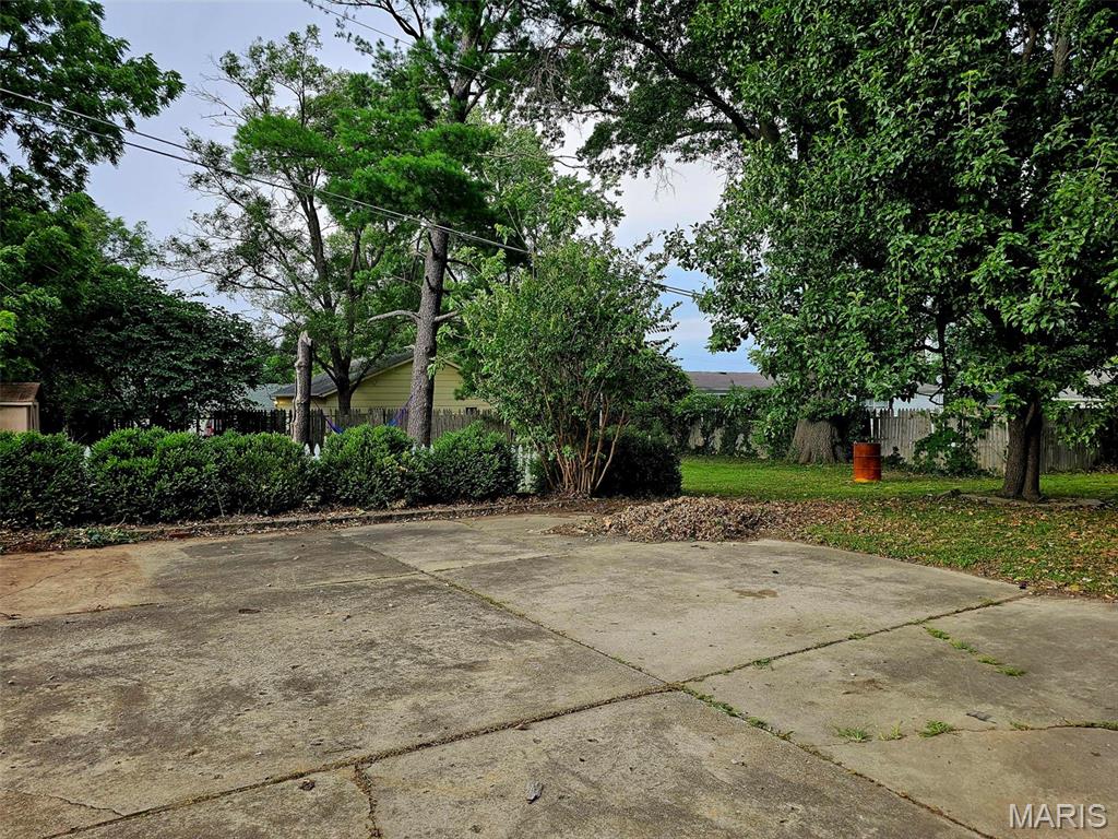 8 Friendship Court Troy, MO 63379 - Photo 13 of 20