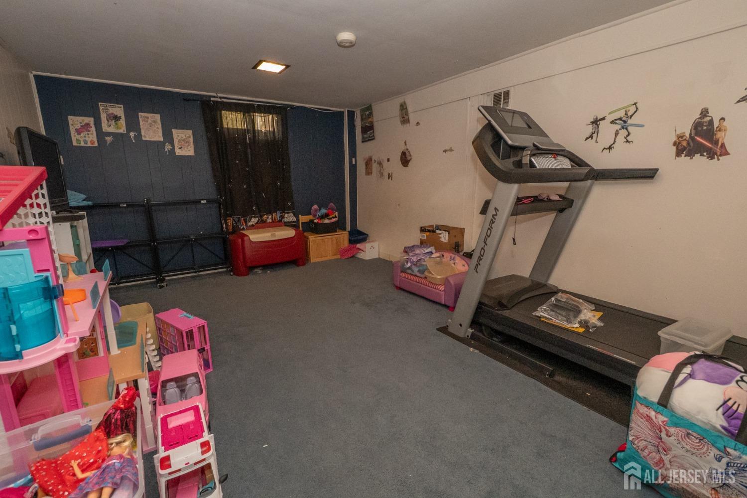 258 Sunset Avenue Old Bridge, NJ 08857 - Photo 19 of 27