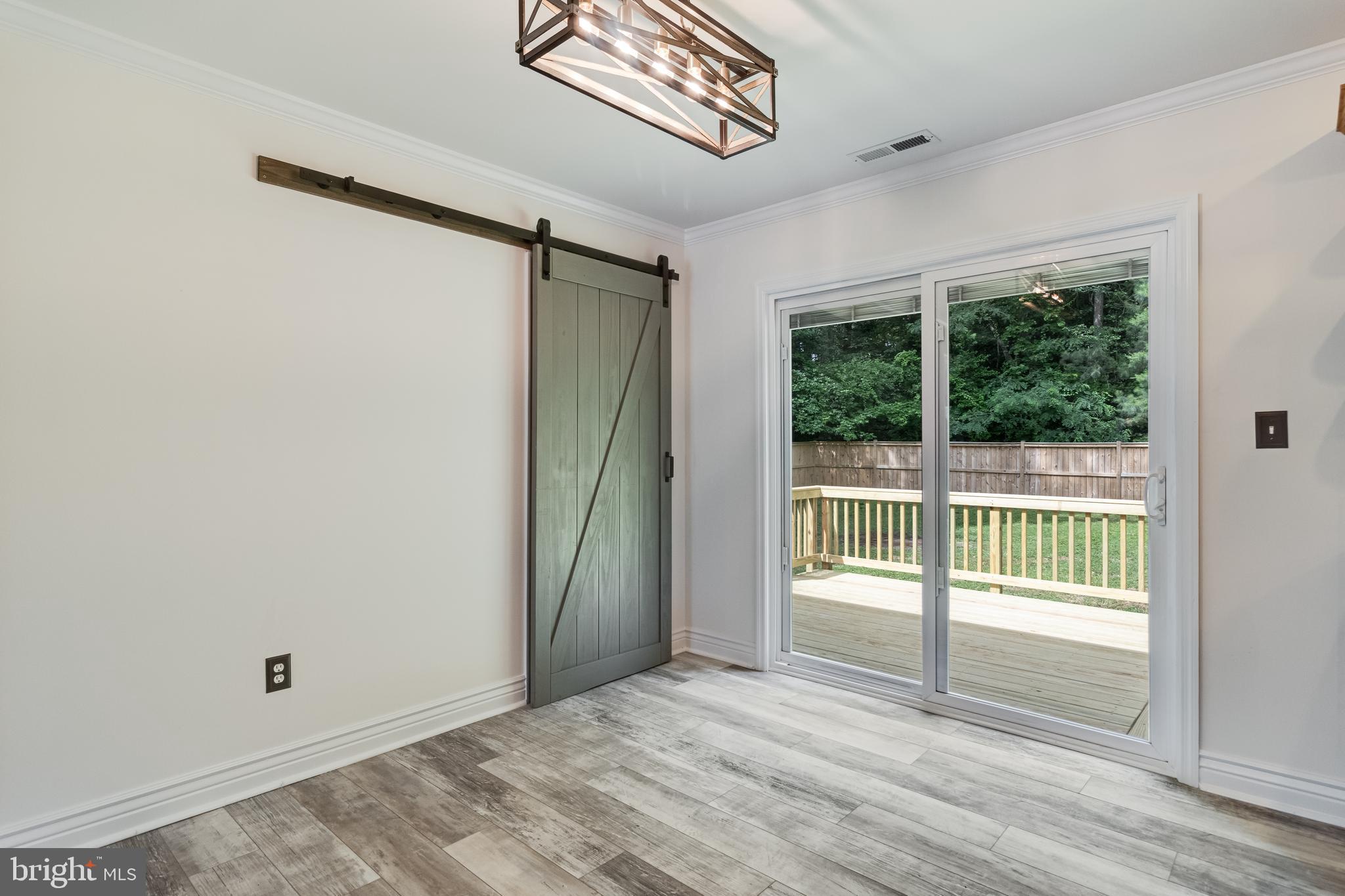 14479 Round Hill Road King George, VA 22485 - Photo 17 of 69 Dining Area